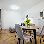 Tyzenhauz Suites Topolowa
